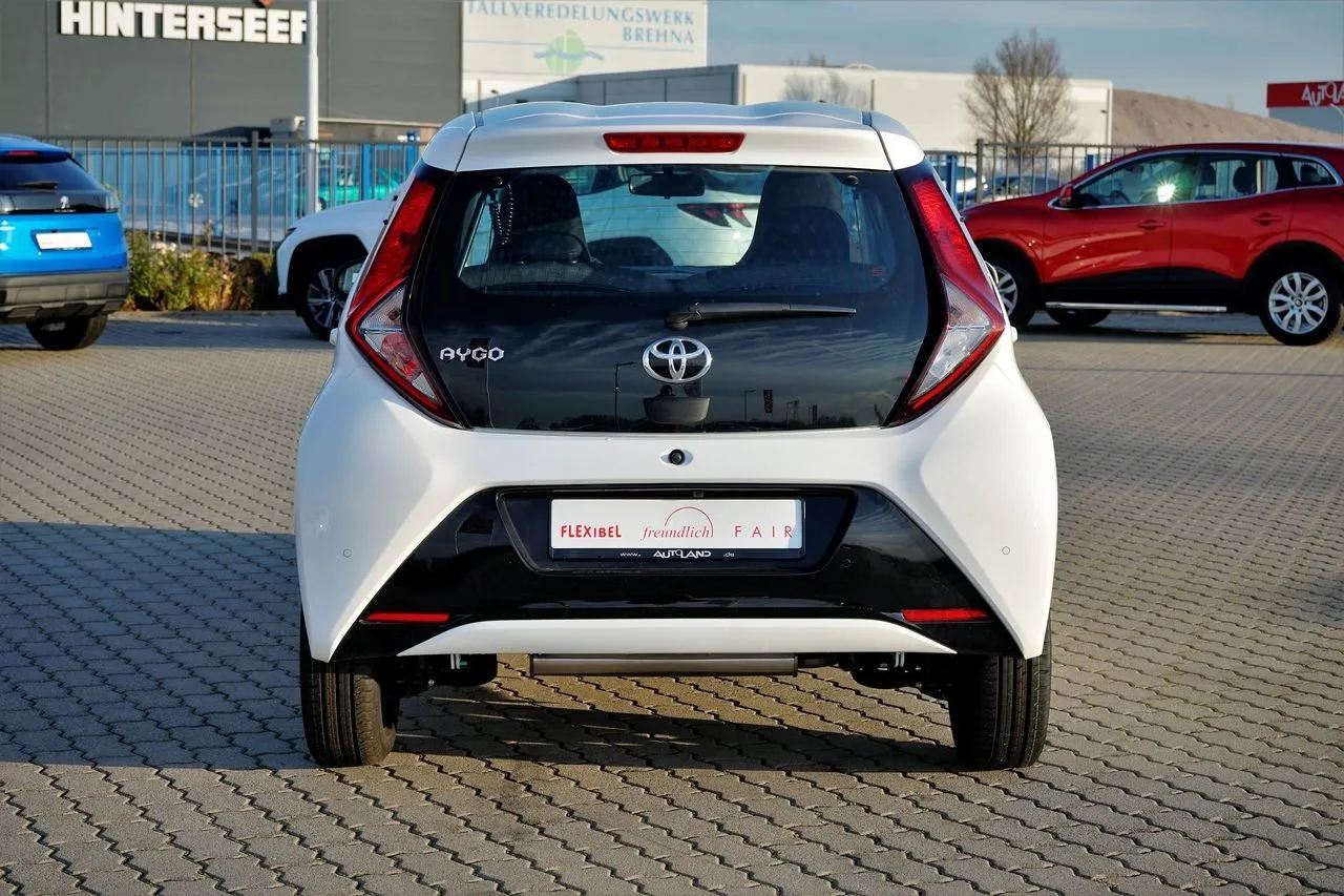 Toyota Aygo 1.0 Bluetooth...  Image 3