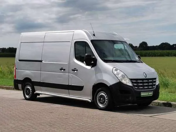 Renault Master T35 2.3 DCI Image 4